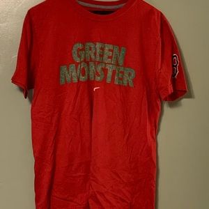 Men’s Nike Boston Red Sox T shirt large